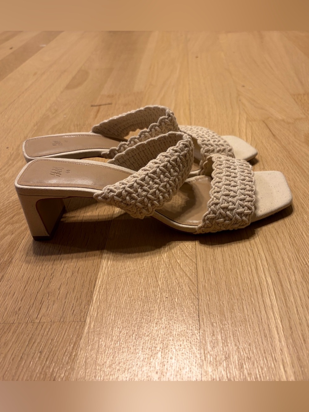 H&M Cream Braided Double-Strap Slide Sandals - Picture 2 of 7